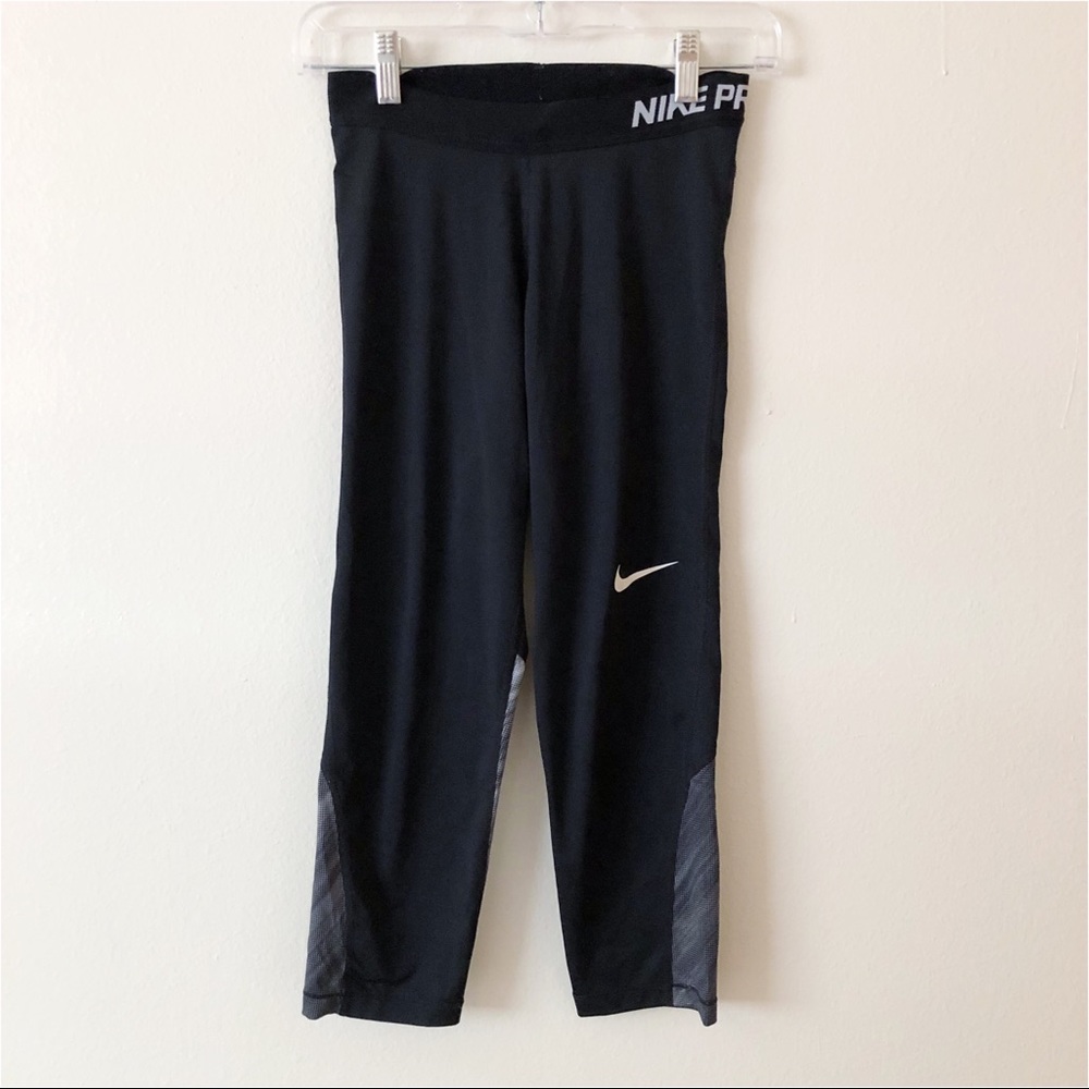 Nike Pro Dri-Fit Black Cropped Compression Tights - Picture 1 of 8